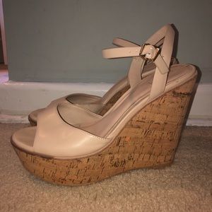 Aldo size 8.5 cream cork wedge